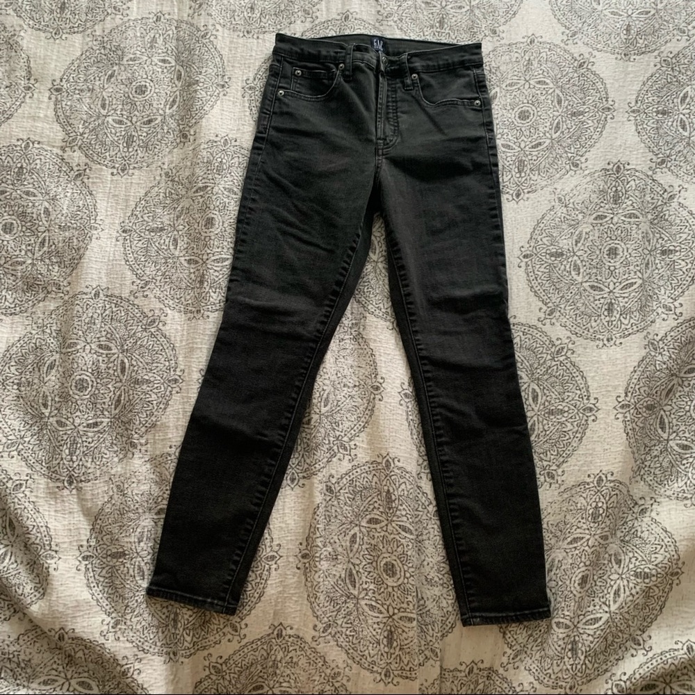 Gap True Skinny Jeans